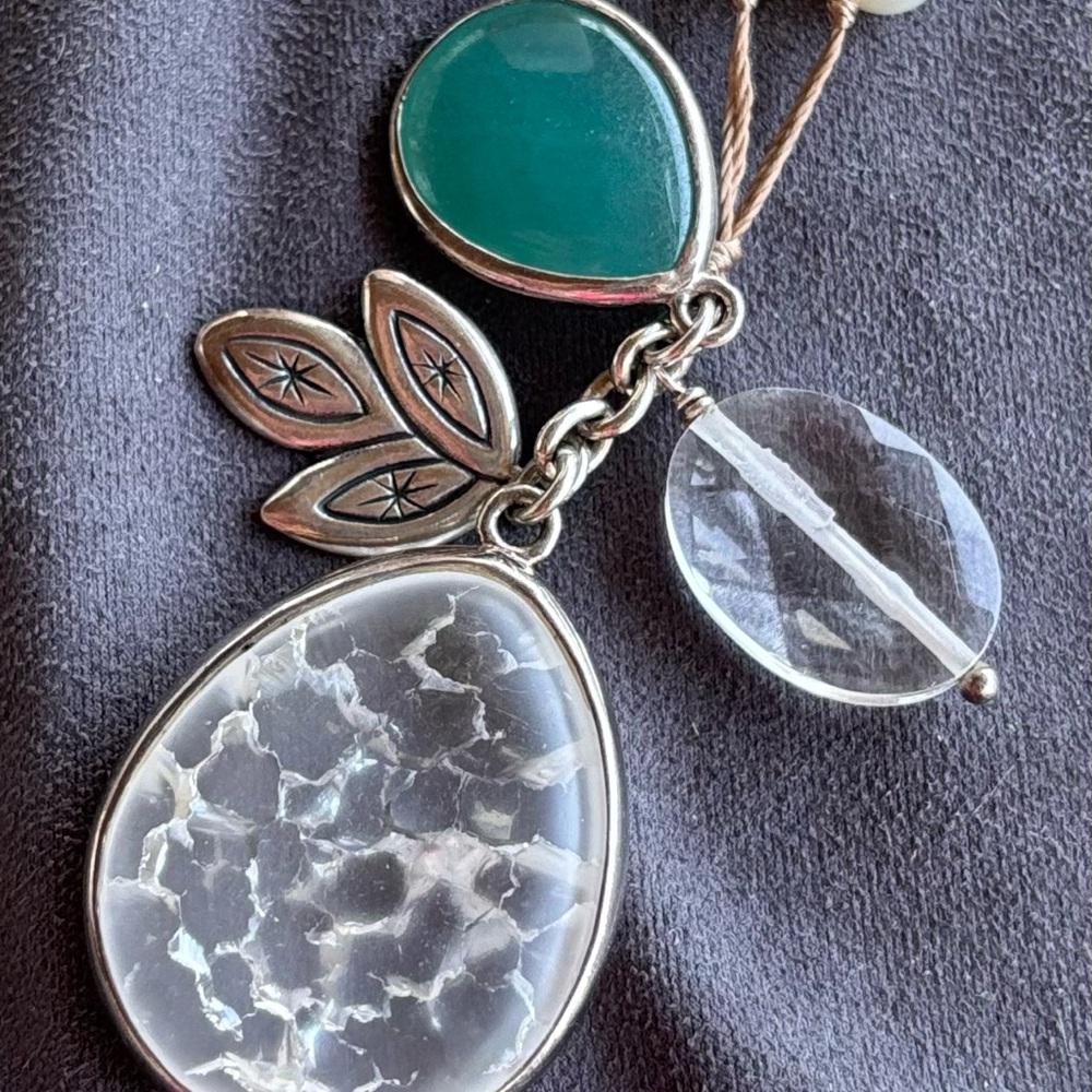 Silpada N2108 925 Sterling Silver Pearl Quartzite Crystal Cord Leaf Necklace - Picture 4 of 6